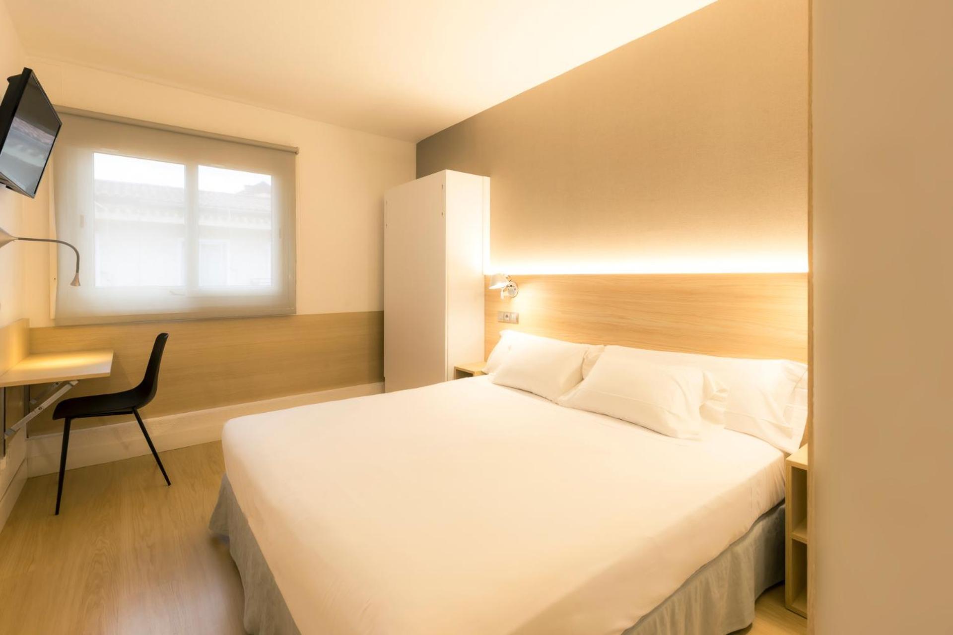 Hotel Burlada Zewnętrze zdjęcie